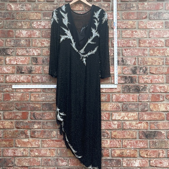 Lillie Rubin vintage silk sequence phot does not do justice on this dress. - Picture 3 of 13